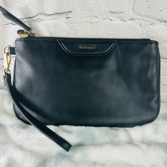 NINE WEST BLACK FAUX LEATHER WRISTLET - Picture 3 of 10